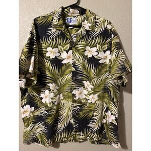 Styled by RJC LTD  made in Hawaii USA men’s button front shirt